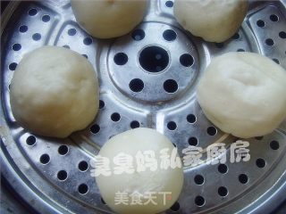 奶黄包的做法步骤：2