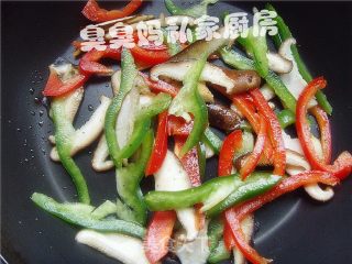 懒人餐-----吐司披萨的做法步骤：3