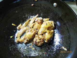 梅菜炒鸡的做法步骤：2