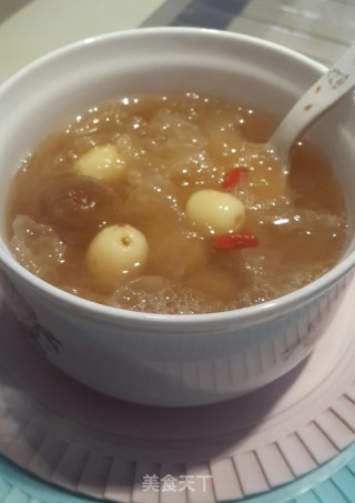 银耳莲子羹的做法