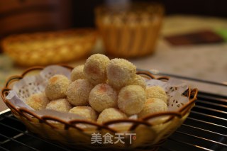 全蛋椰蓉球的做法
