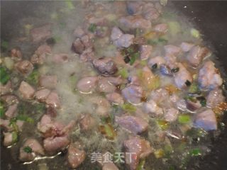 腊肉五彩蝴蝶面的做法步骤：4