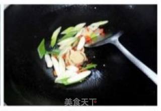 沙茶味---磨菇烧鸡的做法步骤：2