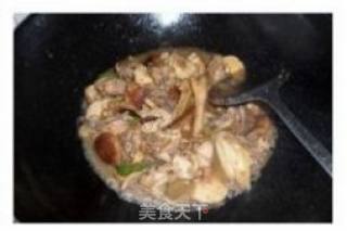 沙茶味---磨菇烧鸡的做法步骤：2