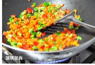 蛋蔬腊味饭的做法步骤：2