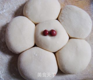 馒头也可爱~花样小馒头的做法步骤：2