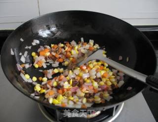 黄油牛肉粒炒饭的做法步骤：5