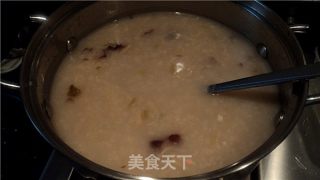 江瑶柱白果粥的做法步骤：2