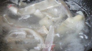 美容佳品---彩色肉皮冻的做法步骤：4