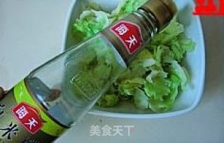 炝拌圆白菜的做法步骤：3