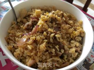 沙茶牛肉蛋炒饭的做法