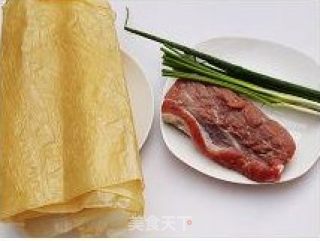 鲜肉腐皮卷的做法步骤：4