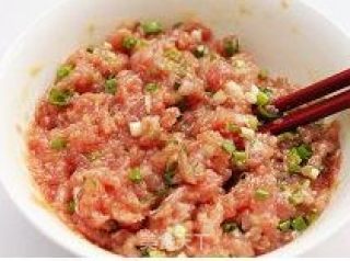 鲜肉腐皮卷的做法步骤：4