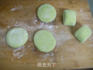 荷叶饼的做法步骤：2