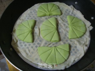 荷叶饼的做法步骤：2