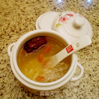 冰糖红枣枸杞炖燕窝的做法