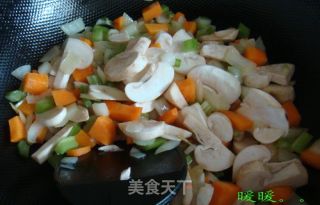 蔬菜牛肉汤的做法步骤：2
