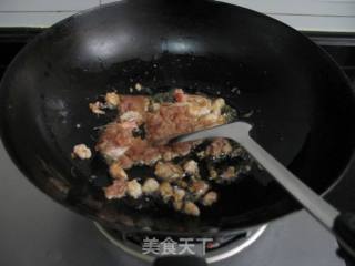 肉酱虾仁拌意面的做法步骤：5