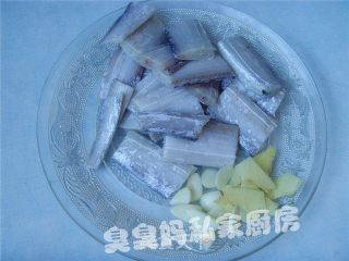 茄汁带鱼的做法步骤：3