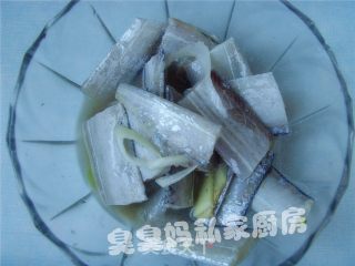 茄汁带鱼的做法步骤：3
