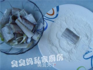 茄汁带鱼的做法步骤：3