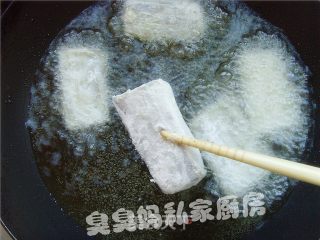 茄汁带鱼的做法步骤：3