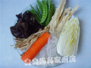 蚝油罗汉斋的做法步骤：3