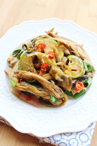 景颇鬼鸡——不可错过的云南美食的做法
