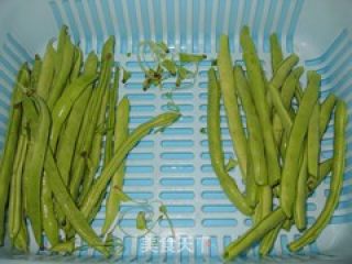 莴笋四季豆炒猪肉的做法步骤：2