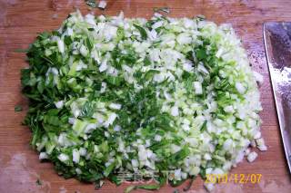 早餐精典制作《芹菜虾皮.蘑菇鸡丁菜炒饭》的做法步骤：15