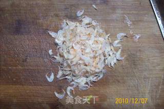 早餐精典制作《芹菜虾皮.蘑菇鸡丁菜炒饭》的做法步骤：15