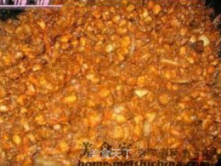 肉丁蘑菇酱的做法步骤：2