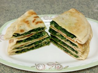 菠菜鸡蛋盒子的做法