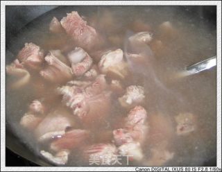 胡萝卜烧羊肉的做法步骤：2