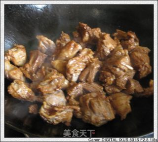 胡萝卜烧羊肉的做法步骤：2