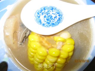 粉葛白鲫汤的做法步骤：2