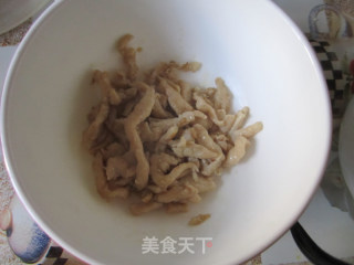 京酱鸡丝的做法步骤：2