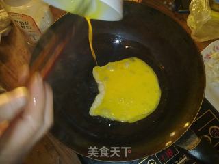 鸡蛋炒芹菜的做法步骤：2