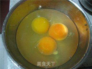 炝鸡蛋黄瓜的做法步骤：2