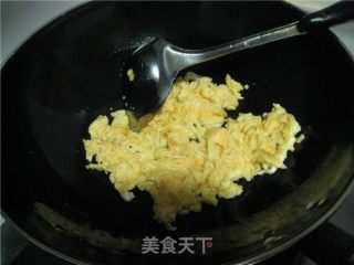 炝鸡蛋黄瓜的做法步骤：2