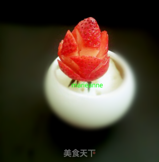 草莓玫瑰花的做法