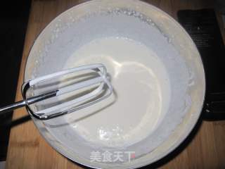 卡布奇诺咖啡味慕斯蛋糕的做法步骤：2