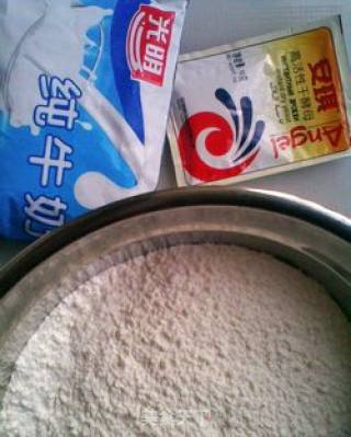 露尾巴的——白菜鲜虾包的做法步骤：5
