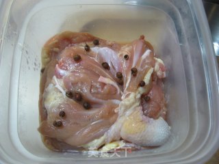 简单的美味--盐水鸡腿的做法步骤：2