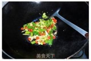 香辣炒鹌鹑的做法步骤：2