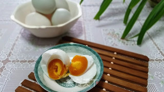 腌鸭蛋的做法