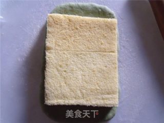怎样把蛋糕卷进面包里——抹茶戚风面包的做法步骤：2
