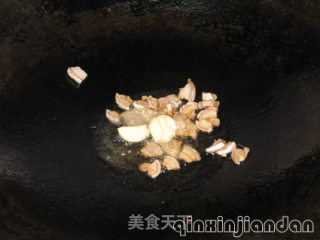 肉片炒薯条的做法步骤：2