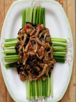 蒜苔肉丝豆皮卷的做法