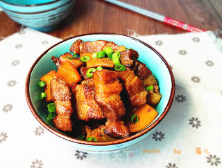 红烧肉墨鱼干的做法
